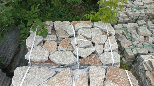 Гранитный плитняк галтованный для парковки купить в Саранске