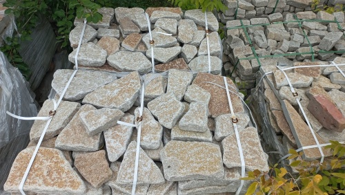 Плитняк гранитный галтованный купить в Саранске