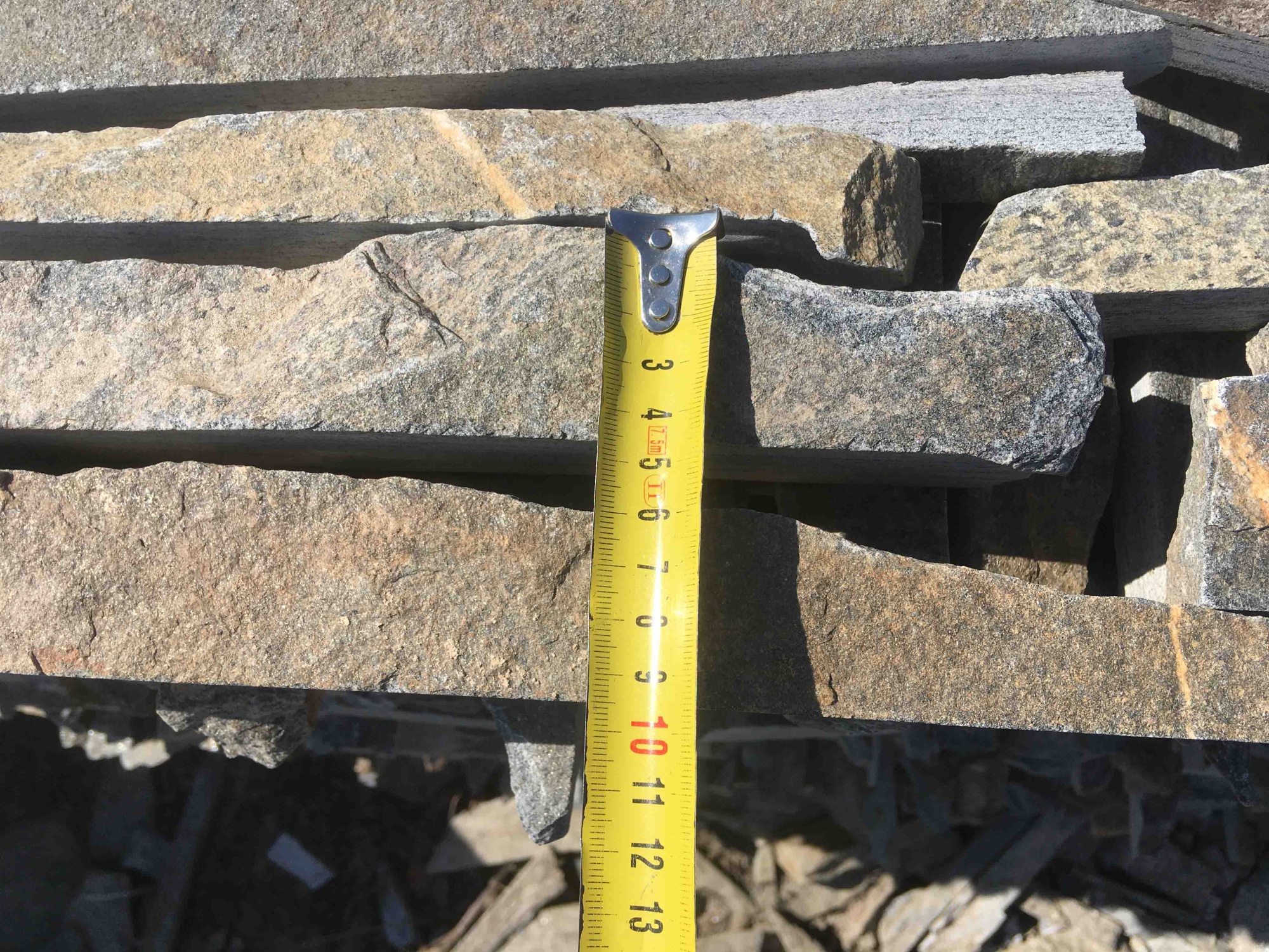 Горбушка златолит мультиколор для облицовки купить в Саранске