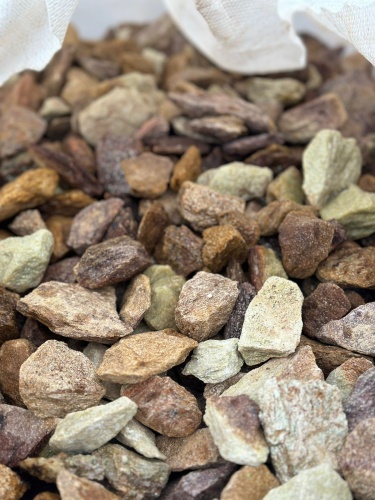 Златолит персиковый декоративная каменная крошка купить в Саранске