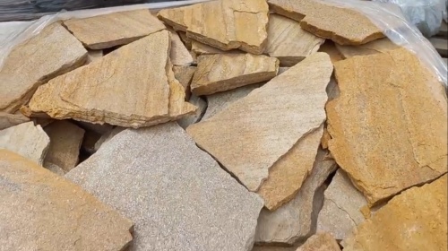 Плитняк златолит жёлтый для цоколя купить в Саранске