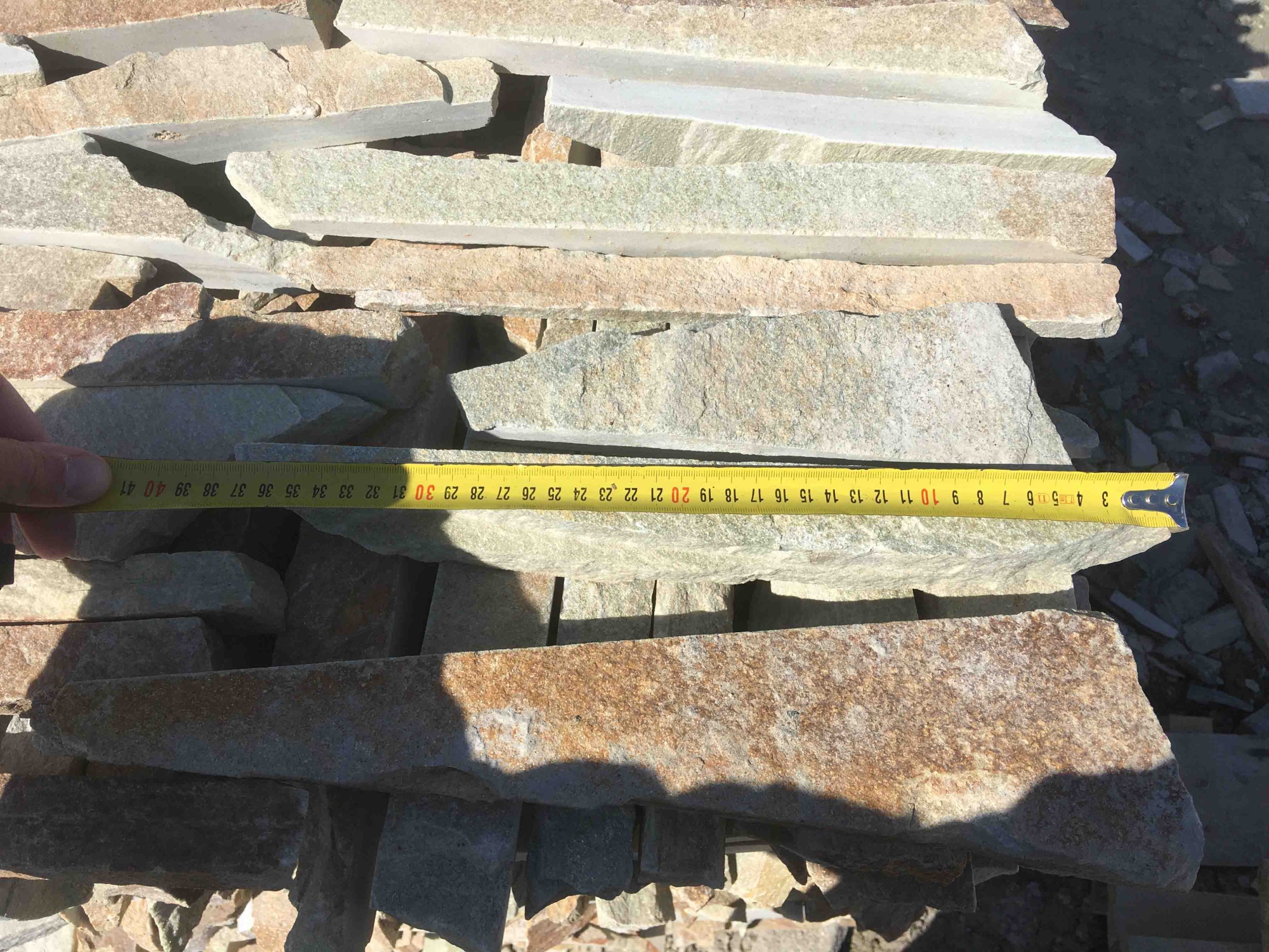 Горбушка златолит золотистый для облицовки купить в Саранске