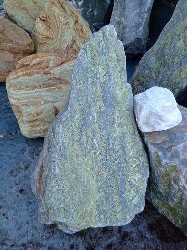 Златолит жёлтый, жёлто-зелёный глыбки и валуны для ланшафтного дизайна купить в Саранске