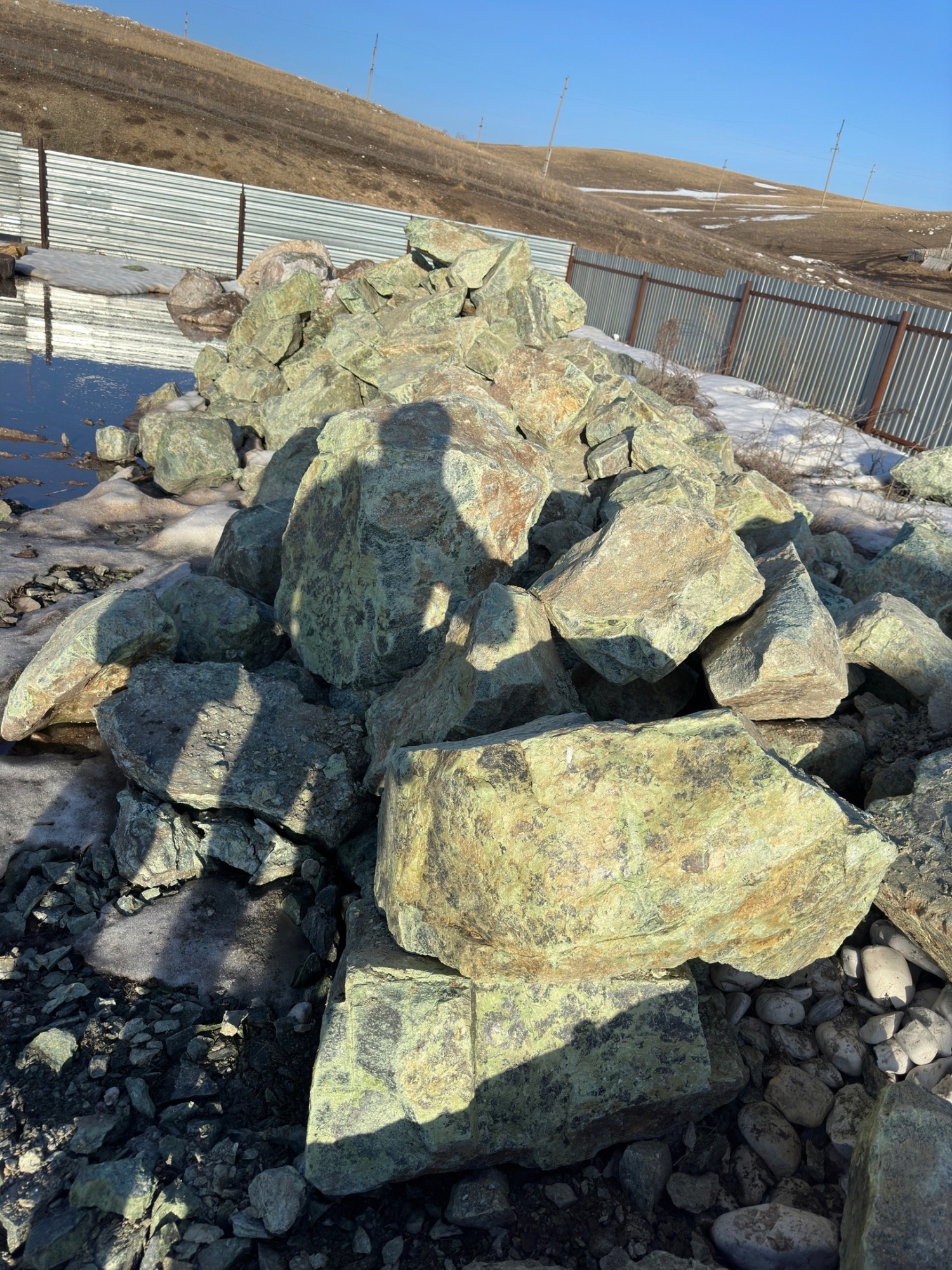 Камни для ландшафтного дизайна зелёные 10-60 килограмм купить в Саранске