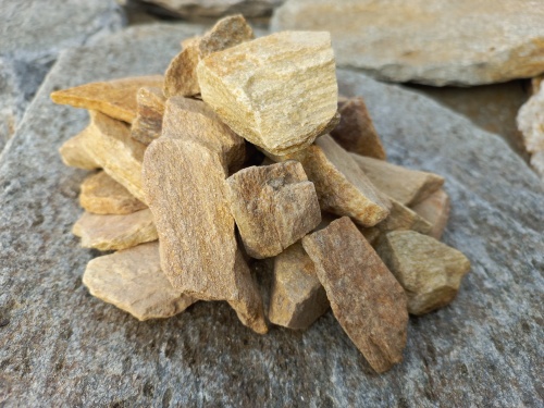 Златолит жёлтый декоративная каменная крошка купить в Саранске