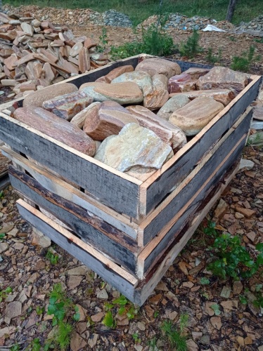 Златолит жёлтый, жёлто-зелёный глыбки и валуны для ланшафтного дизайна купить в Саранске