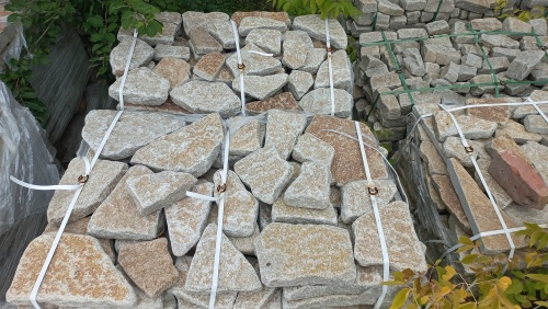 Гранитный плитняк галтованный для парковки купить в Саранске