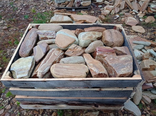 Златолит жёлтый, жёлто-зелёный глыбки и валуны для ланшафтного дизайна купить в Саранске