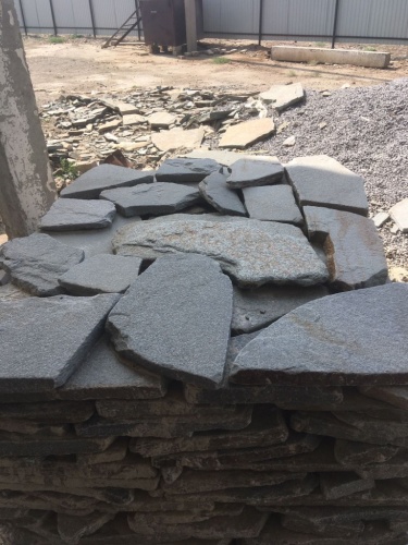 Златолит серебристый галтованный для лестниц купить в Саранске